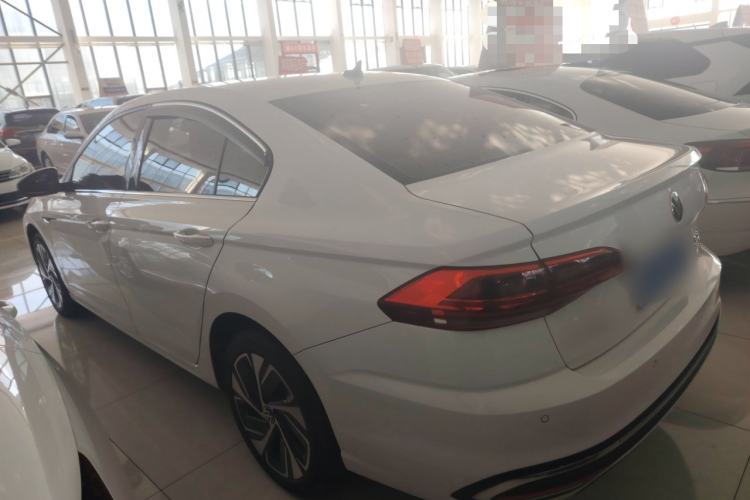 Used Volkswagen Bora 2023 300TSI DSG Prestige Edition