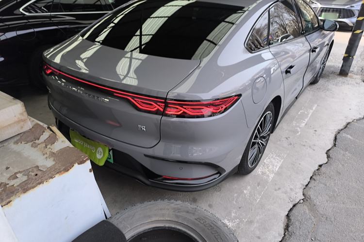 Used BYD Han 2025 EV with 701 km of Laser Radar-Enabled Intelligent Driving
