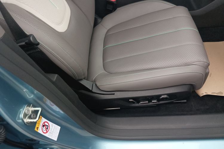 Used Deepal L07 2024 300Max Qiankun Intelligent Driving ADS SE Range-Extended Version
