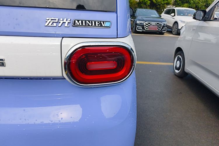 Used Wuling Hongguang MINIEV 2024 3rd Generation 170 km Right Rear Taillight