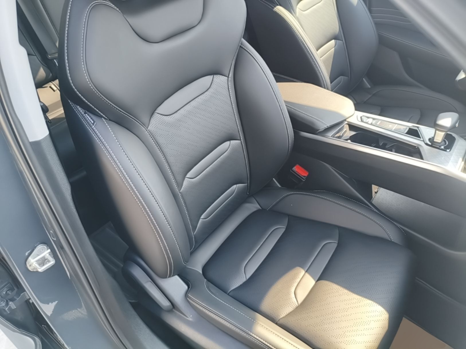 Geely Auto Preface 2023 2.0TD Luxury Version — снимка 19