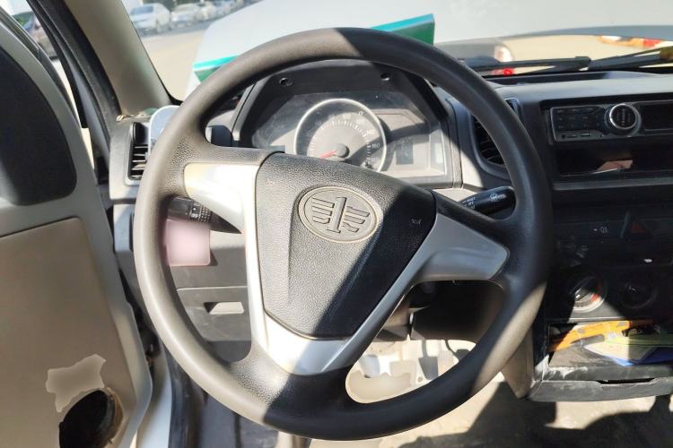 Used FAW Jiabao V75 2015 1.0L Standard Version DAM10AR