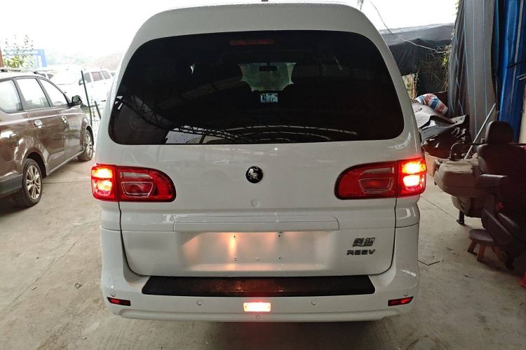 Used FORTHING Lingzhi M5 2025 Model 110km Range-Extended Comfort Version, 7 Seats
