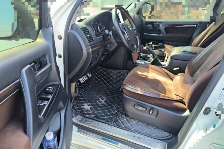Used Toyota Land Cruiser 