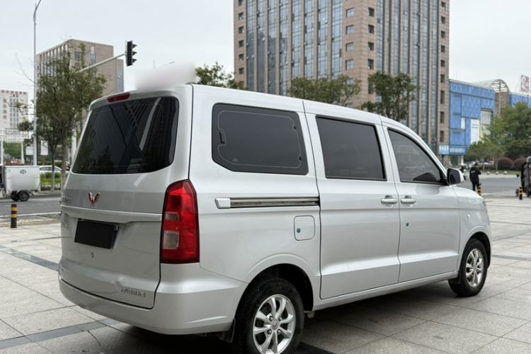 Used Wuling Hongguang V 2022 1.5L Enjoy Edition Electric-Powered LAR Exterior 4