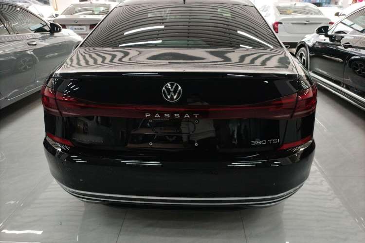 Used Volkswagen Passat 2024 380TSI Starry Luxury Edition