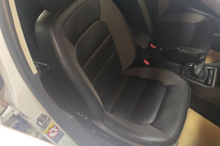 Used Volkswagen Bora 2014 1.6L Manual Comfort Model
