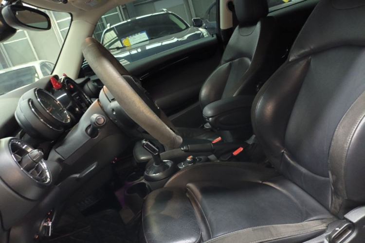 Used MINI 2019 1.5T COOPER Artist Left Front Seat