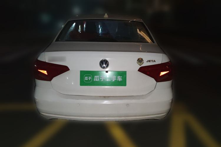 Used Volkswagen Jetta 2015 Value Edition 1.6L Manual Fashionable Style
