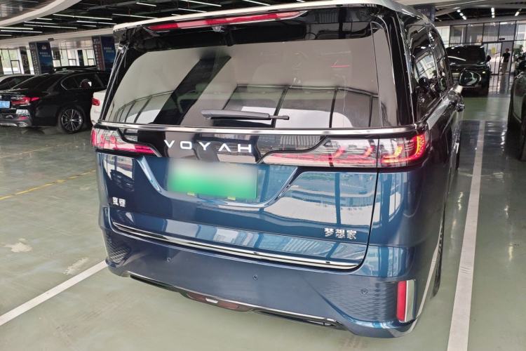 Used VOYAH Dream 2025 PHEV Four-Wheel-Drive Flagship Version – Qiankun Edition
