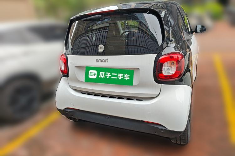 Used smart fortwo 2015 1.0L 52 kW Hardtop Passion Edition
