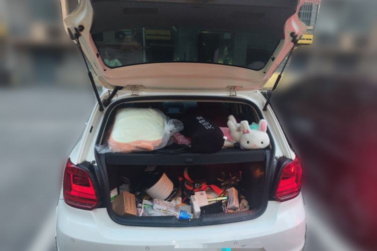 Used Volkswagen Polo 2016 1.6L Automatic Comfort Model
