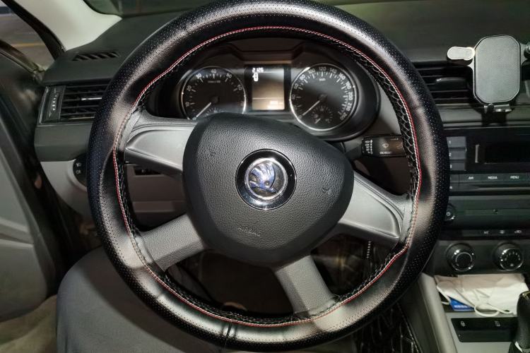 Used Skoda Octavia 2015 1.6L Automatic Eado Edition
