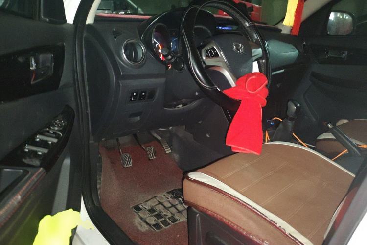 Used HYOSOW S3 2015 1.5L Luxury Model China V Standard
