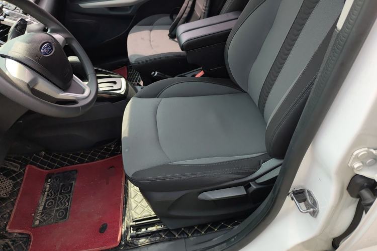 Used Ford EcoSport 2013 1.5L Automatic Fashion Model