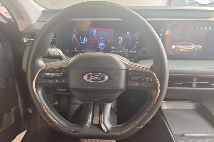 Used Ford Mondeo 2023 EcoBoost 180 Luxury Model Steering Wheel