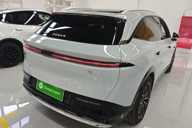 Used Zeekr 7X 2025 100kWh Long-Range All-Wheel Drive Intelligent Driving Version