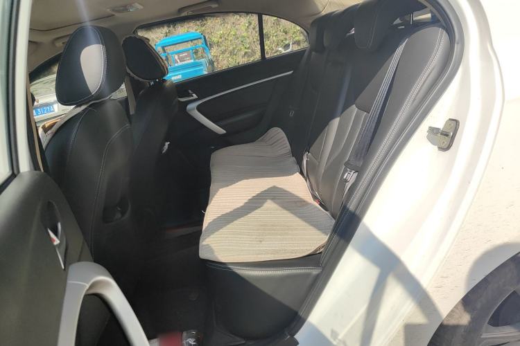 Used Geely Auto Emgrand 2017 Sedan Million Edition 1.5L Manual Upward Connect Version