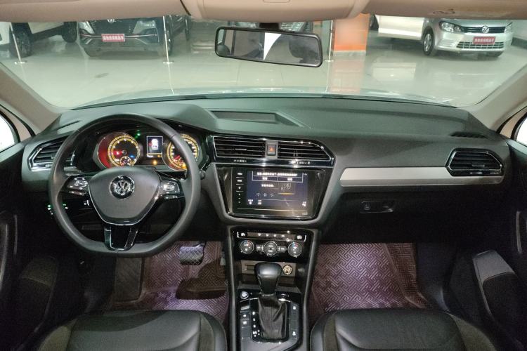 Used Volkswagen Tiguan L 2019 Updated Version 330TSI Automatic Two-Wheel Drive Panoramic Comfort Edition China VI Standard