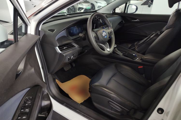 Used Buick Velite 6 2023 430km Range Commuter Version
