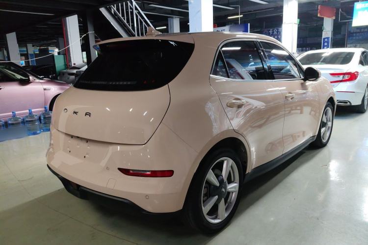 Used ORA Good Cat 2023 401 km Standard Range Premium Version Lithium Iron Phosphate Rear Right 45 Deg