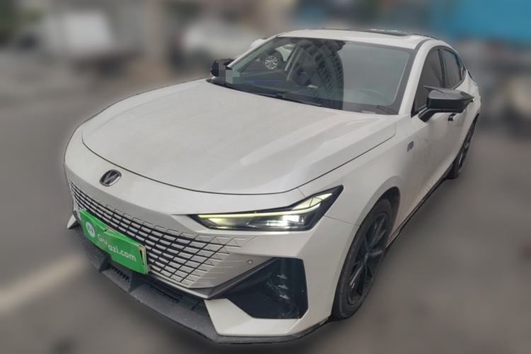 Used Changan UNI-V iDD 2023 ZhiDian iDD 1.5T 113km Smart & Fun Version