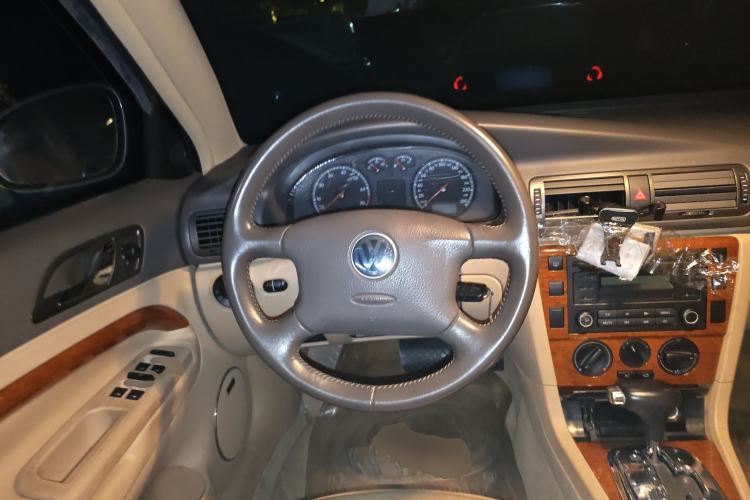 Used Volkswagen Passat 2005 2.0L Manual Value Edition
