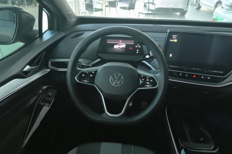 Used Volkswagen ID.4 CROZZ 2022 Long-Range PURE+ Edition
