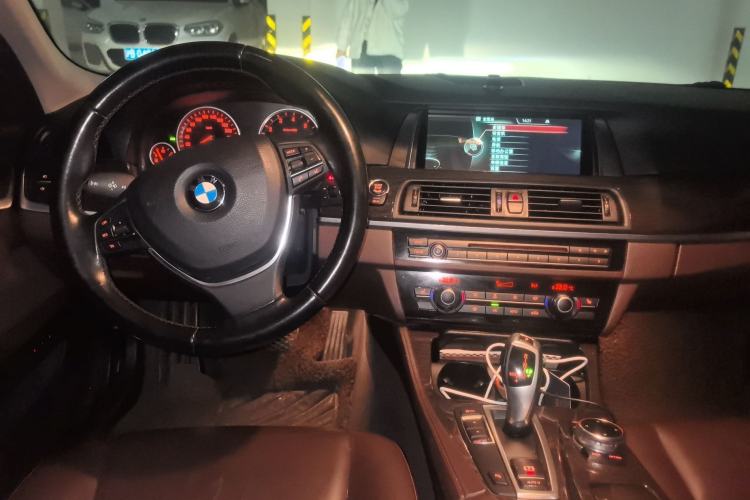 Used BMW 5 Series 2014 525Li Leading Model