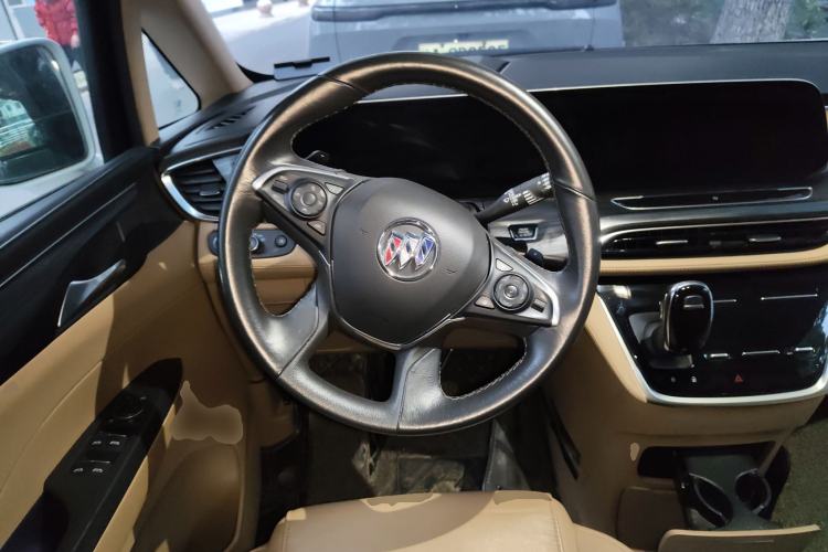 Used Buick GL8 2020 ES Land Cruiser 653T Luxury Model
