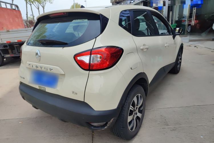 Used Renault Captur 2015 1.2T Automatic Standard Edition
