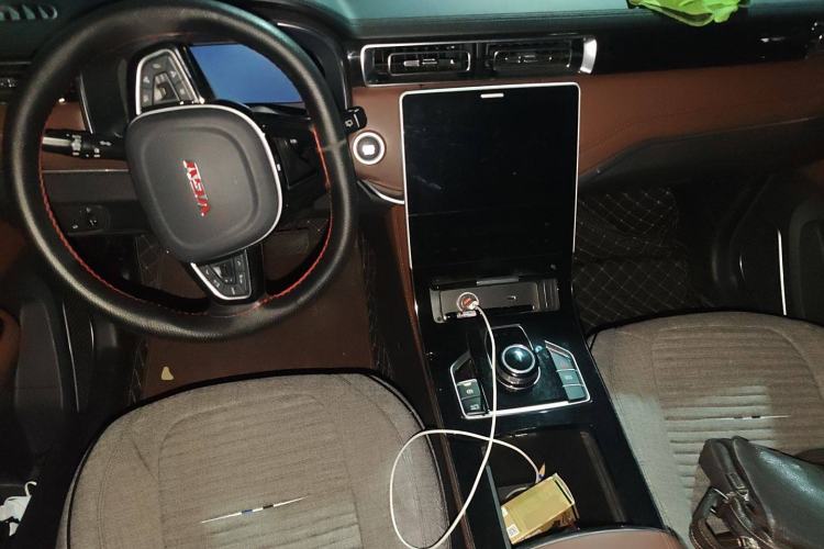 Used Sinotruk VGV U75PLUS 2021 2.0 TGDI Luxury Pro 7-Seater
