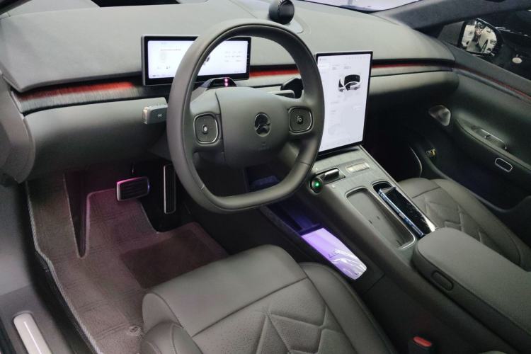 Used Nio ET7 2024 75 kWh Executive Signature Edition Interior 2