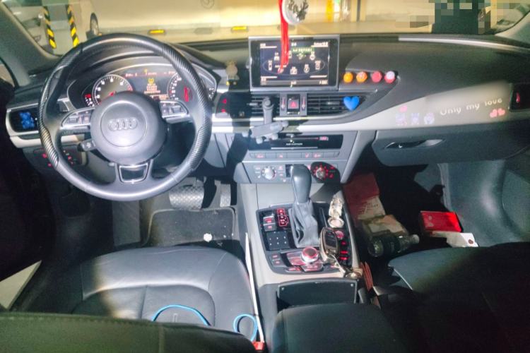 Used Audi A7 2018 35 TFSI Fashion Model Center Console