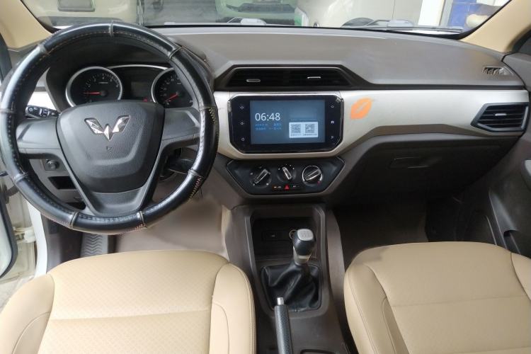 Used Wuling Hongguang 2018 1.5L S Comfort Model L2B
