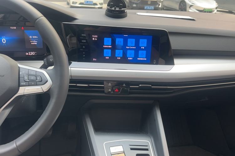 Used Volkswagen Golf 2023 Facelift 280TSI DSG Pro Audio And AC Panel