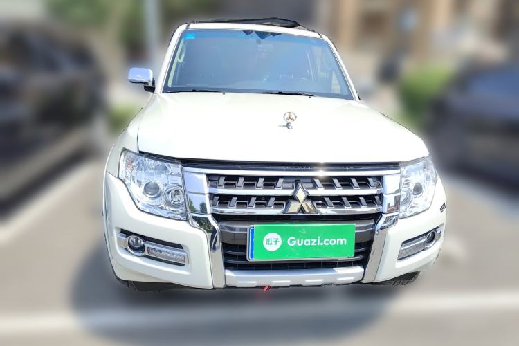 Used Mitsubishi Pajero 2020 3.0L Automatic Standard Edition
