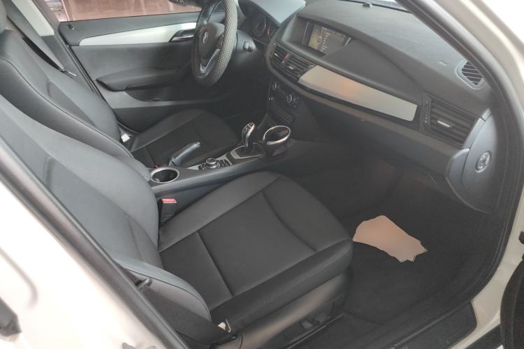 Used BMW X1 2014 sDrive18i Leading Model
