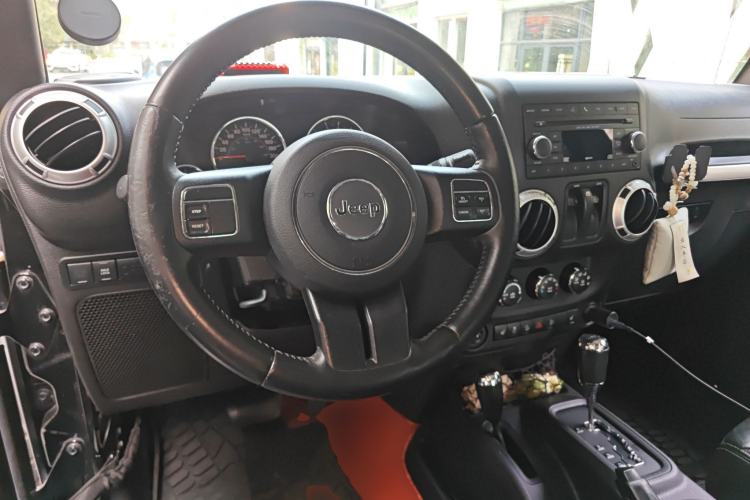 Used Jeep Wrangler 2015 3.6L Rubicon Two-Door Comfort Edition