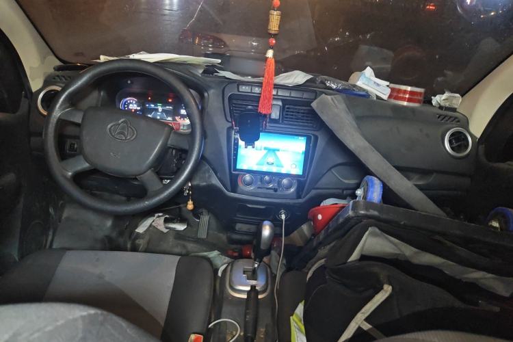 Used CHANGAN KAICHENG Ruixing EM60 2022 Pure Electric Van 4498 mm Long Flat Roof with Rear-Hinged Doors 2 Seats 60 kW 41.86 kWh Center Console