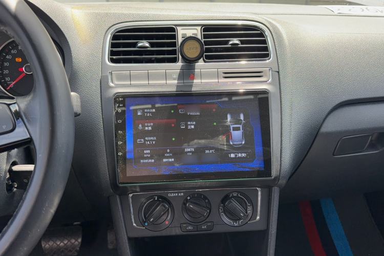 Used Volkswagen Polo 2016 1.6L Automatic Comfort Model