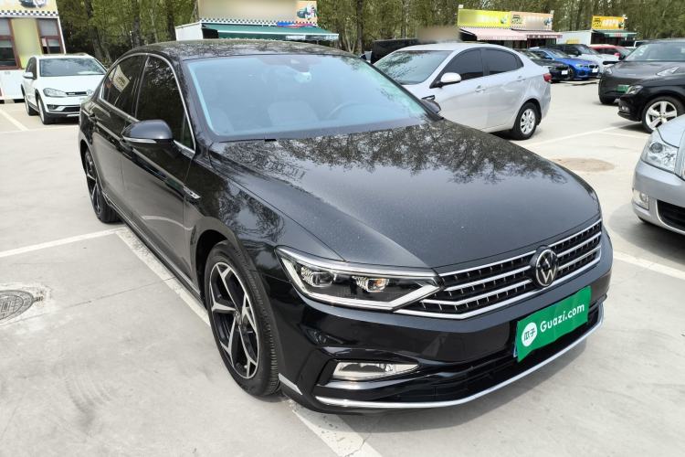 Used Volkswagen Magotan 2023 2 Million Units Commemorative Edition 330TSI DSG Luxury Version
