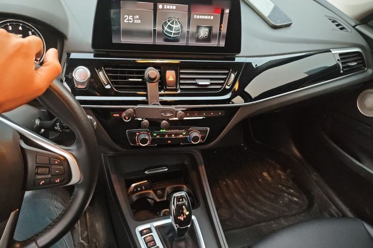 Used BMW 1 Series 2022 120i M Sport Edition Audio And AC Panel