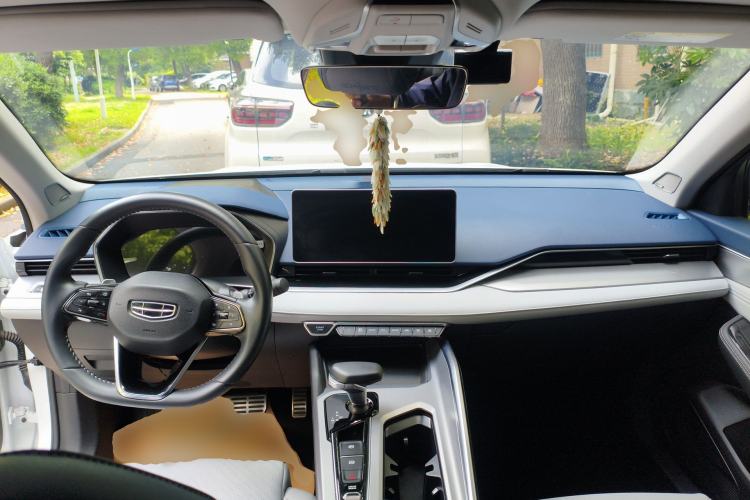 Used Geely Auto Preface 2021 Revised Version 2.0TD Luxury Edition Center Console