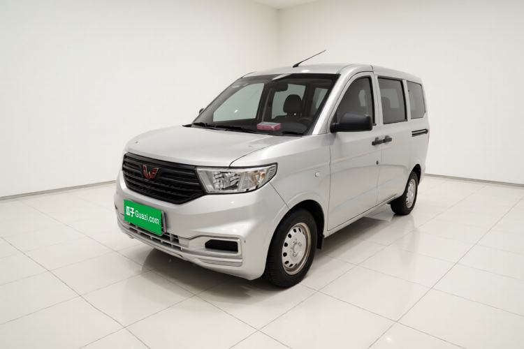 Used Wuling Hongguang V 2022 1.5L Jingqu Version Hydraulic Power Steering LAR