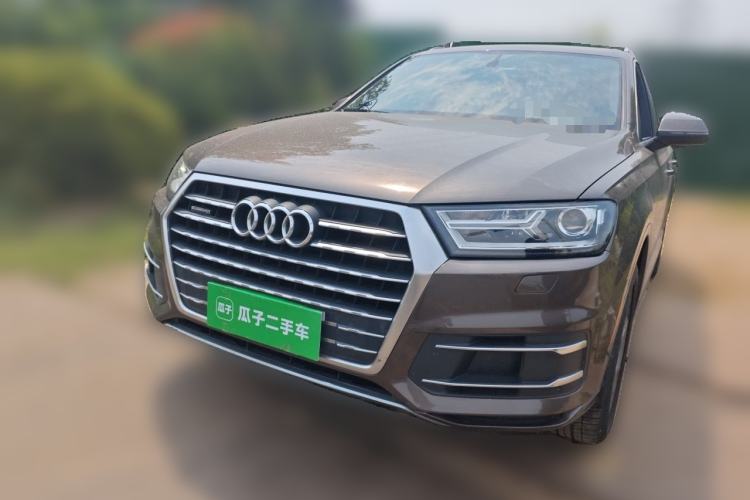 Used Audi Q7 2016 3.0 TFSI 7 seats parallel import Guazi used car, China used car export, Used car for sale, Used Audi cars, Cheapest cars for sale