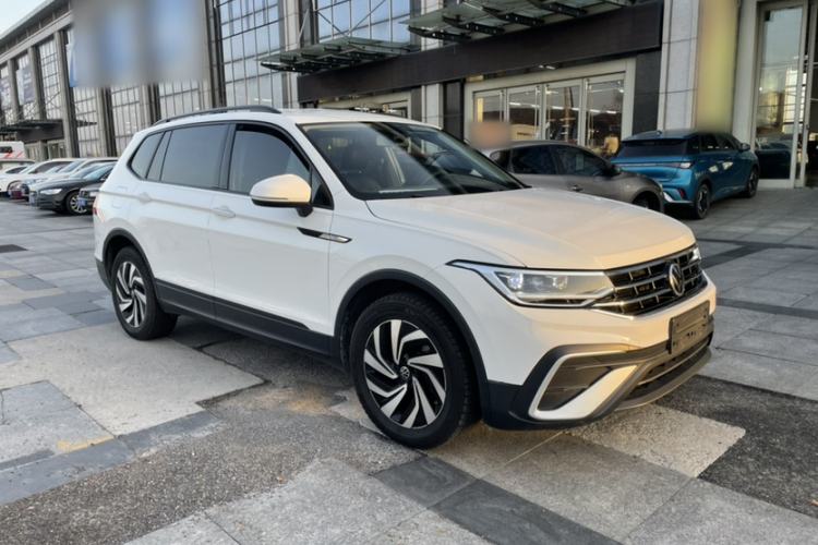 Used Volkswagen Tiguan L 2022 330TSI Automatic Two-Wheel Drive Comfort Edition Exterior 6