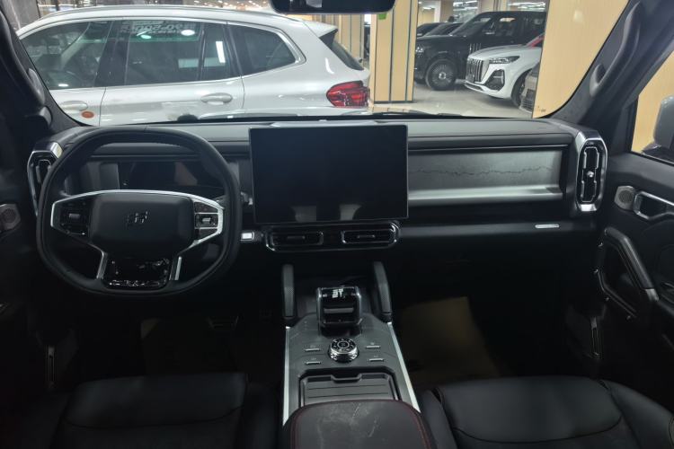 Used JETOUR Traveler 2025 2.0TD DCT XWD Cross+ Interior 4