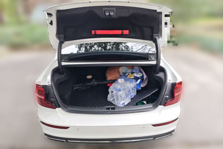 Used Volvo S60 2021 T4 Zhiyuan Luxury Edition
