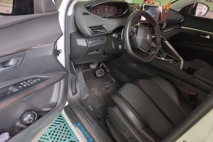 Used Peugeot 5008 2017 350THP 7-Seater Elite Edition